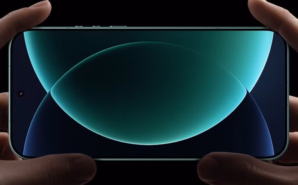 Mặt trước của Xiaomi 17 Ultra sở hữu màn hình AMOLED LTPO 6,9 inch 2608 x 1200-pixel với độ sáng 3.500nit.