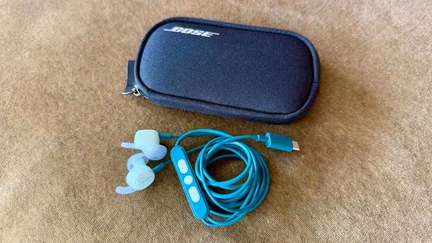 bose-noise-cancelling-wired-earbuds-mint-case.jpg