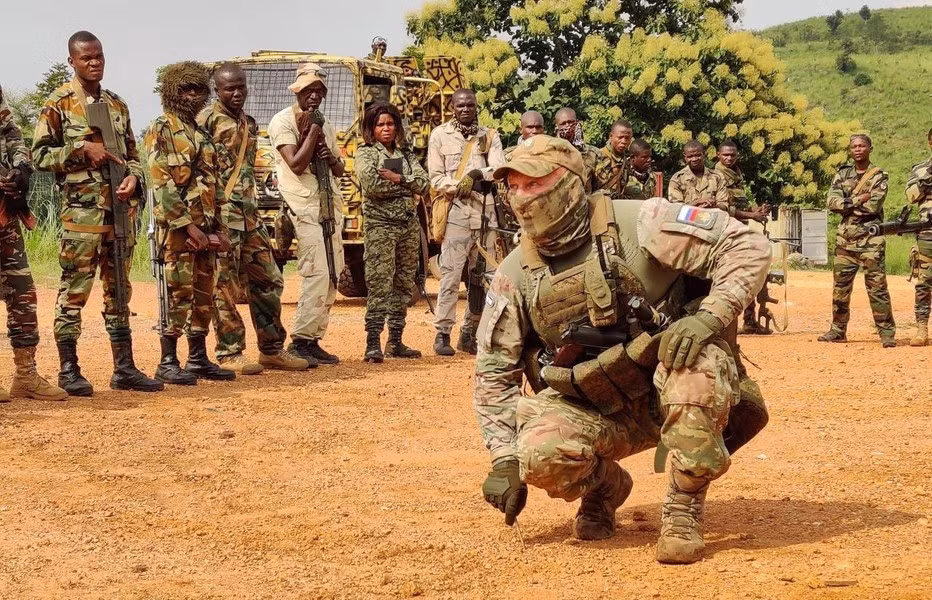 Theo ghi nhận, kể từ tháng 12/2024, Africa Corps đã tích cực tuyển dụng các chuyên gia có kinh nghiệm chiến đấu thu được trong chiến dịch quân sự đặc biệt (SVO) ở Ukraine.