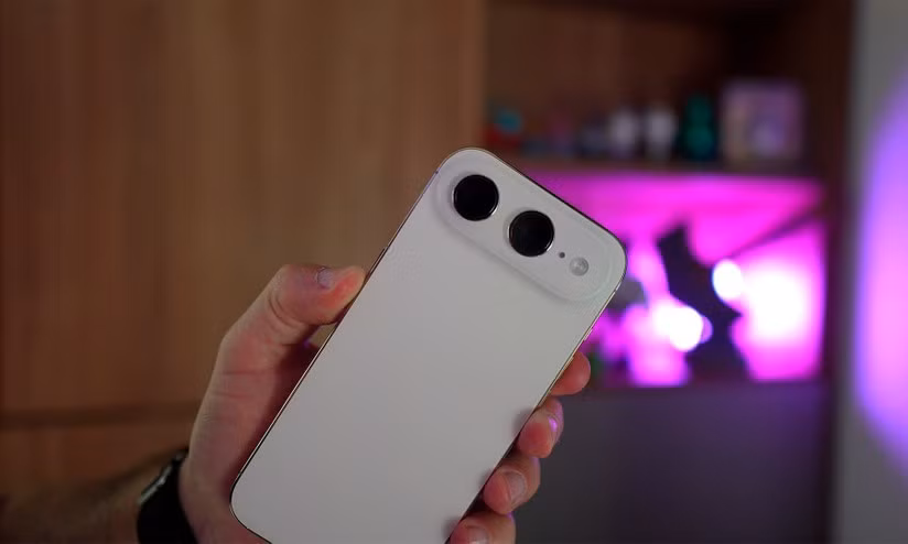 Quyết định khai tử Xiaomi 17 Air của ban lãnh đạo là một bước đi cực kỳ dũng cảm và thấu hiểu người dùng. Trong bối cảnh các hãng đang đua nhau làm smartphone siêu mỏng để thu hút truyền thông, việc Xiaomi dám từ bỏ để bảo vệ trải nghiệm cốt lõi cho thấy họ thực sự đặt lợi ích của khách hàng lên hàng đầu.
