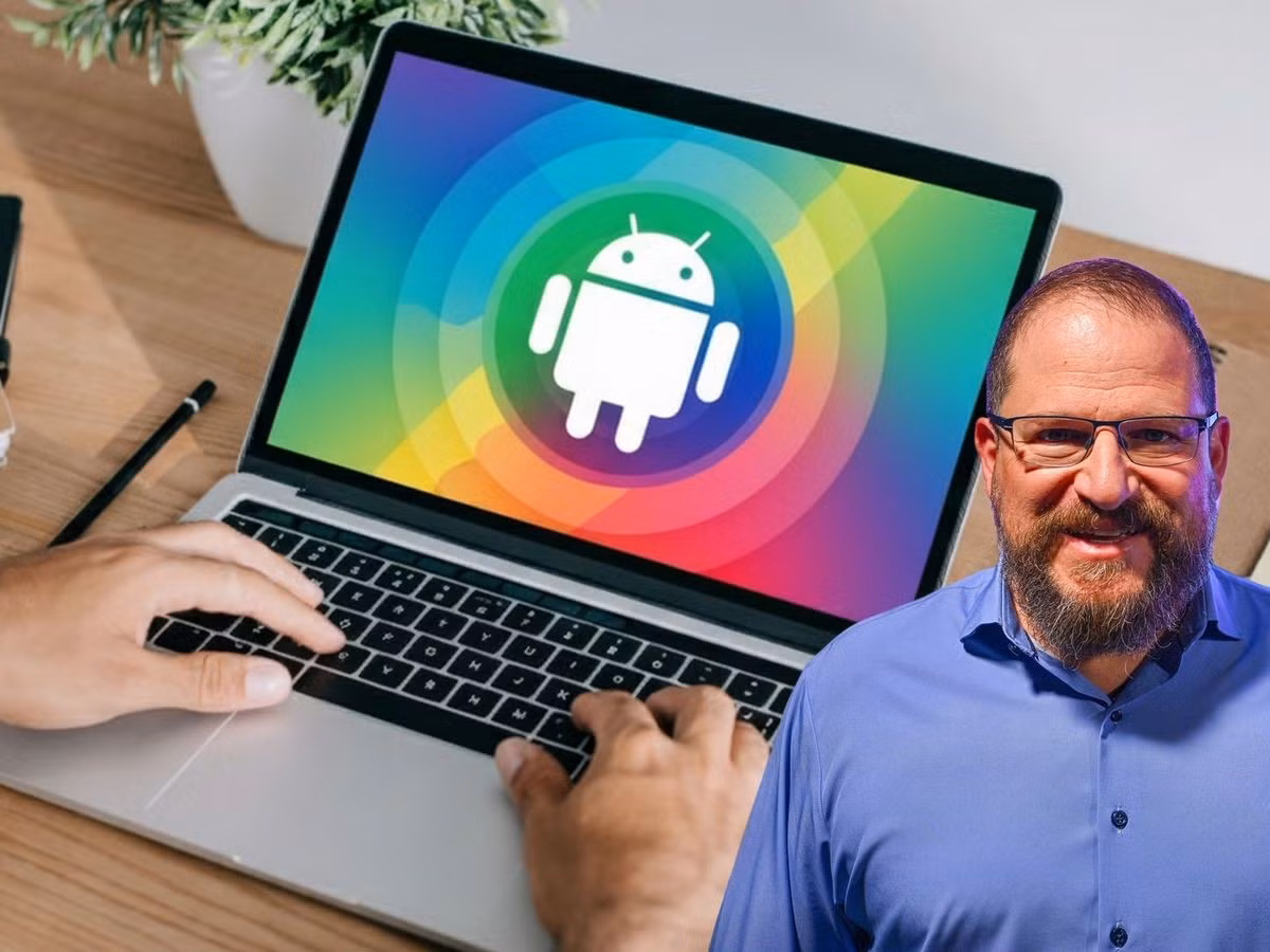 Điều thú vị nhất là phản ứng của CEO Qualcomm khi được hỏi về dự án này. Ông Amon không giấu được sự phấn khích khi tuyên bố: "Tôi đã thấy nó rồi, thật không thể tin được. Nó thực hiện được tầm nhìn hội tụ giữa di động và PC. Tôi không thể chờ đợi để có một chiếc."