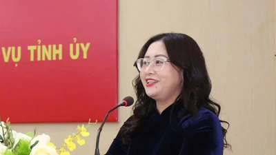 Bà Giàng Thị Dung được giới thiệu làm Phó Bí thư Thành ủy Lào Cai
