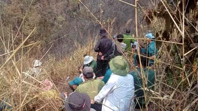 Thi thể người phụ nữ bị nhét trong hốc đá tố tội ác gã bạn buôn