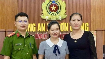 Người phụ nữ 2 lần nhận được 2 tỷ đồng từ 'tài khoản lạ'
