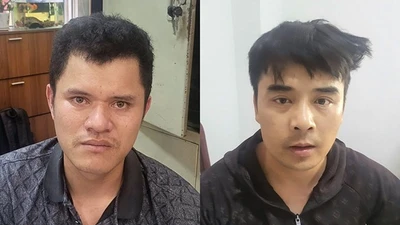 Bắt lái xe và phụ xe chở hàng quá tải, chống đối CSGT