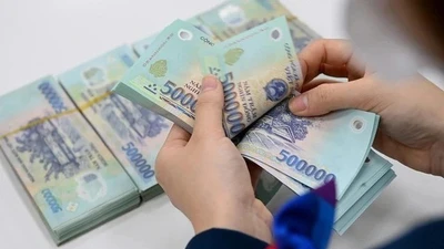 Đề xuất tăng tuổi nghỉ hưu, trả lương đủ nuôi 2 con
