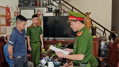 Khởi tố 2 đối tượng giết mổ, tiêu thụ thịt lợn nhiễm bệnh ở Lạng Sơn