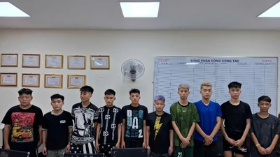 Bắt thêm 10 đối tượng vụ hàng loạt "quái xế" náo loạn phố