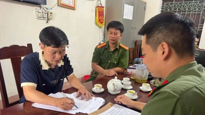 Xử phạt người đàn ông đăng tải thông tin sai trái, thô tục