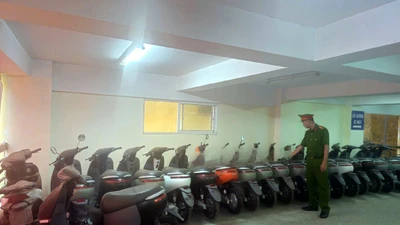 Phá đường dây sản xuất, buôn bán xe máy điện giả quy mô lớn
