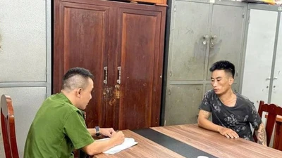 Tạm giữ hình sự đối tượng dùng dao khống chế cô gái ở Phú Thọ