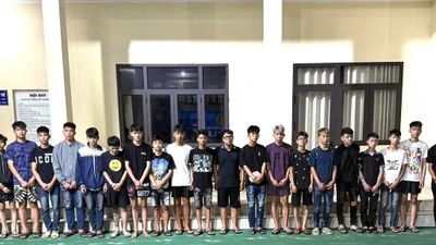 Khởi tố 21 đối tượng đuổi đánh nhau khiến một người nhập viện