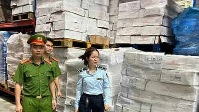 Tạm giữ gần 16 tấn xương lợn hết hạn sử dụng ở Hà Nội