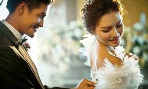 Video: Phụ nữ thông minh chọn chồng tuổi này sướng như bà hoàng