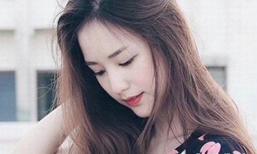 Video: Chỉ là người đi ngang đời nhau, cần gì nuối tiếc