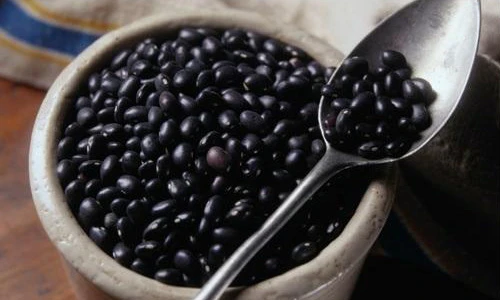 Video: 2 cách nấu đậu đen đơn giản giúp da căng mịn, trẻ ra 10 tuổi