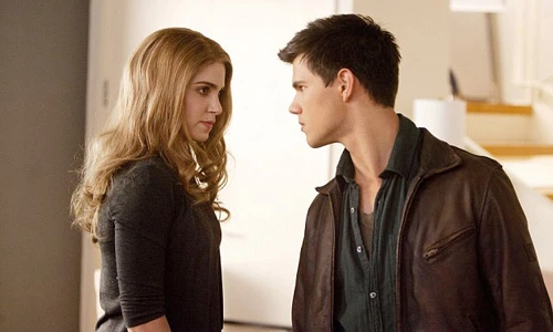 Video: Khi con trai giận... cũng muốn được nghe lời xin lỗi dịu dàng