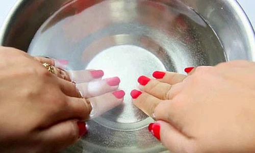 Video: Tác dụng làm đẹp không tưởng của oxy già khiến chị em mua ngay