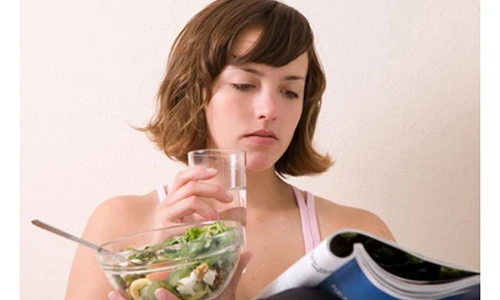 Video: Thói quen ăn uống sai lầm khiến bạn già đi 15 tuổi