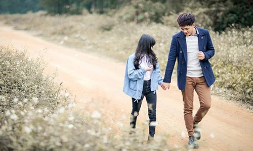 Video: Đây là lý do tuyệt đối không nên người yêu lên mạng xã hội