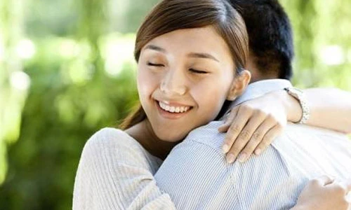 Video: Yêu đủ rồi mình cưới nhau em nhé