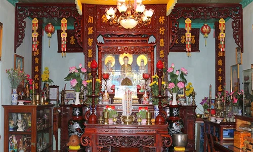 Video: Phong thuỷ bàn thờ cho tuổi Kỷ Hợi giúp gia chủ ăn nên làm ra