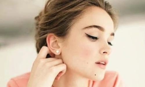 Video: Khám phá 7 nốt ruồi đại phú đại quý trên cơ thể