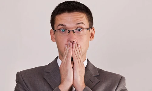 Video: 7 tác hại nguy hiểm của há miệng khi ngủ