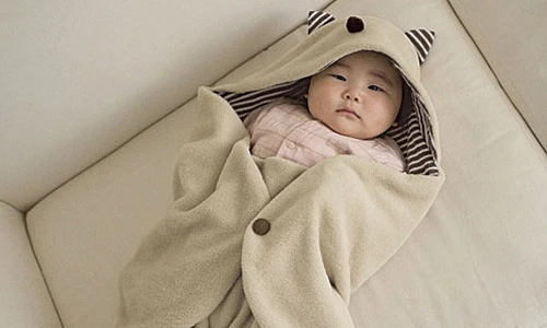 Video: Bé viêm hô hấp vì cách ủ ấm sai lầm của người lớn