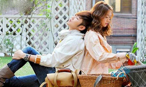 Video: 5 cách khiến một cô gái thích bạn ngay từ cái nhìn đầu tiên