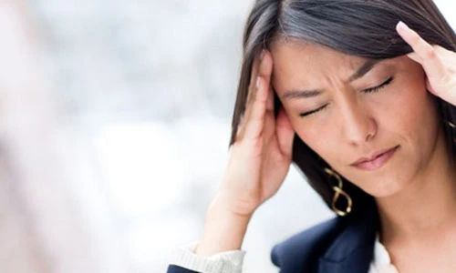 Video: Tại sao chúng ta thấy chóng mặt khi đứng lên?