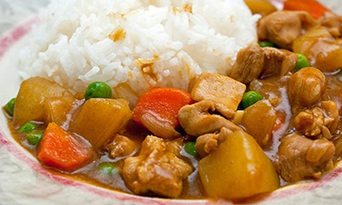 Video: Cách làm cơm cà ri gà kiểu Nhật Bản ngon ơi là ngon