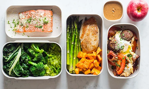 Video: Ai hay mang cơm trưa đi làm cần bỏ ngay thói quen này