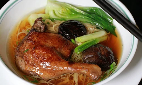 Video: Cách làm mì vịt tiềm thơm ngon hấp dẫn