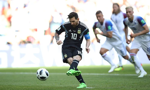 Video: Những pha sút trượt penalty kinh điển của Messi 