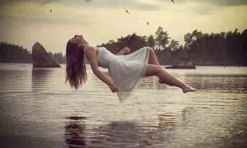 Video: Tiết lộ 8 giấc mơ báo hiệu bí mật tương lai bạn nên biết