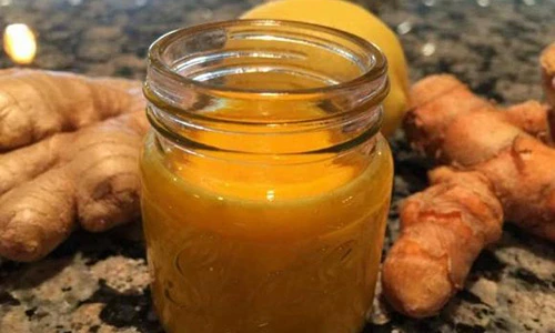 Video: 10 điều kỳ diệu xảy ra khi mỗi sáng uống nửa thìa bột nghệ