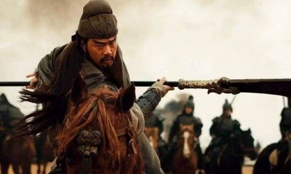 Lưu Bị luôn muốn trừ khử Quan Vũ dù là huynh đệ kết nghĩa bởi tính ngạo mạn của ông.