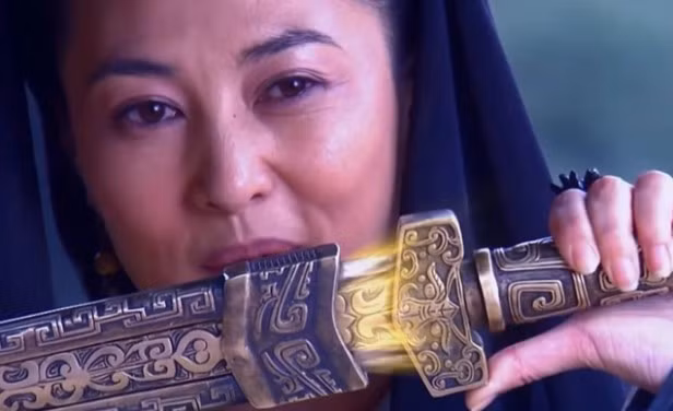 Ỷ Thiên Kiếm là binh khí sắc bén nhất trong thiên hạ.