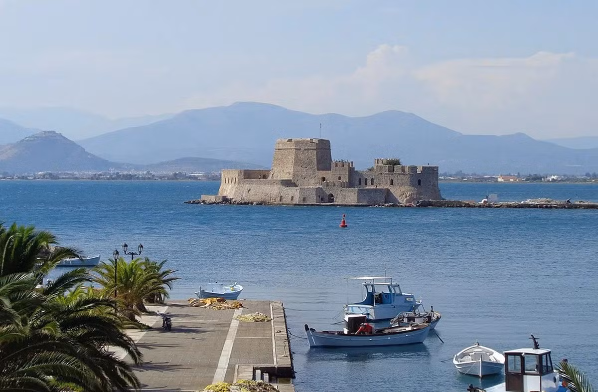 Điều này dẫn đến nhiều làn sóng di cư nhưng chỉ một số ít được ghi chép lại trong lịch sử. Nghiên cứu ADN cổ ​​đại đã bắt đầu làm sáng tỏ những làn sóng dân số trong Thời kỳ Di cư. Ảnh: Wikimedia commons cc by 4.0.