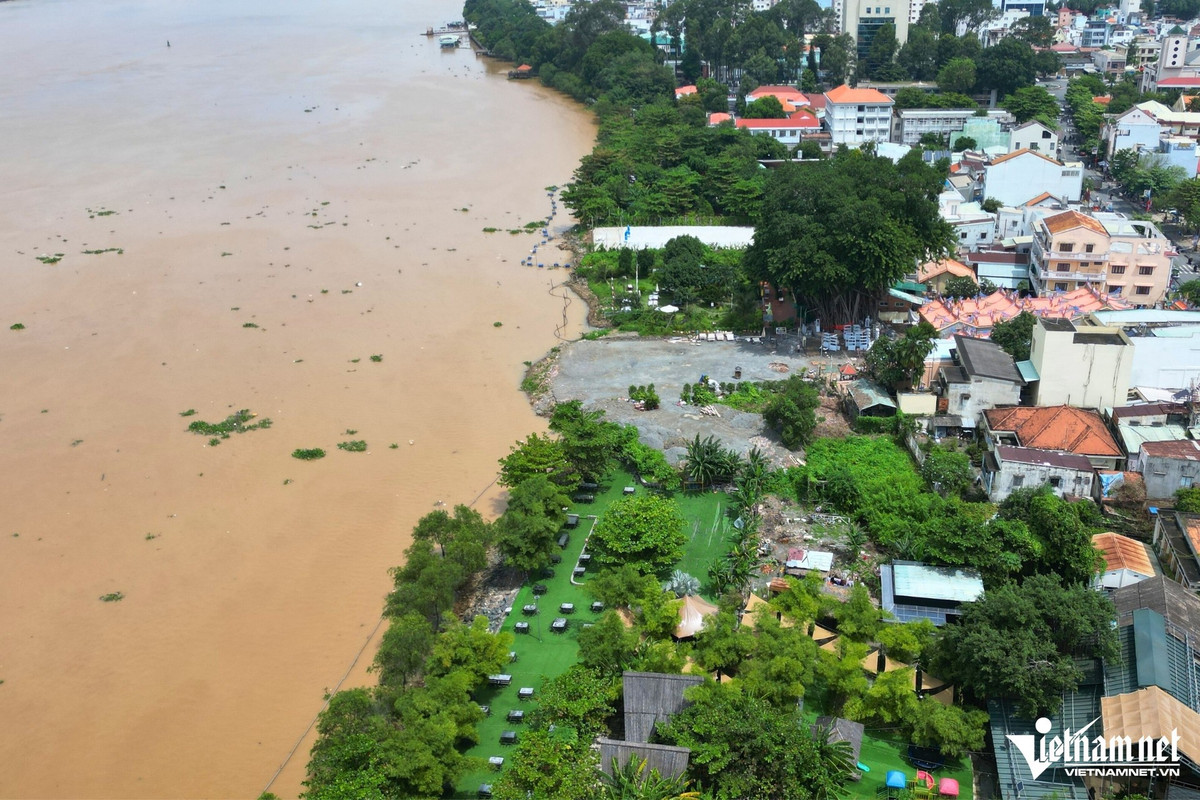Trong kế hoạch thanh tra trực tiếp 8 dự án tại Đồng Nai của Thanh tra Chính phủ, dự án Cải tạo cảnh quan và phát triển đô thị ven sông Đồng Nai cũng bị đưa vào diện kiểm tra. Dự án có quy mô 8,4 ha, tổng mức đầu tư khoảng 2.132 tỷ đồng, do CTCP Đầu tư - Xây dựng - Kiến trúc Toàn Thịnh Phát làm chủ đầu tư.