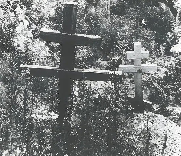 Về sau, sự thân thiện và tốt bụng của các nhà địa chất đã khiến gia đình Lykov cởi mở hơn, nhận một số vật dụng khác như dao, đồ dùng, ngũ cốc. Tuy nhiên, họ từ chối mọi sự giúp đỡ để đưa trở về cuộc sống bình thường như mọi người.