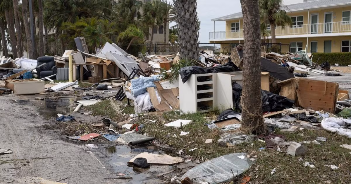 Ngoài các thảm họa lớn nhất, báo cáo còn ghi nhận nhiều sự kiện thời tiết cực đoan khác trên toàn cầu. Chuỗi bão tại Philippines đã khiến hơn 1,4 triệu người phải di dời, gây thiệt hại ước tính khoảng 5 tỷ USD. Ảnh: hearttoheart.org.