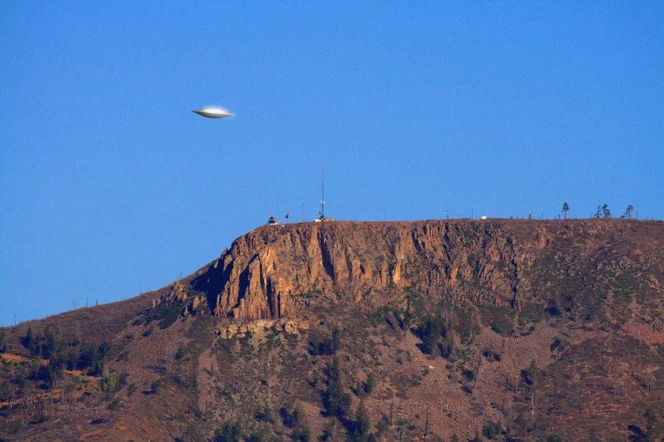 Một số giả thuyết cho rằng, người ngoài hành tinh có thể đã tạo ra một căn cứ bí mật nằm bên trong núi Archuleta Mesa bằng những kỹ thuật, công nghệ hiện đại. Ảnh: Alamy.