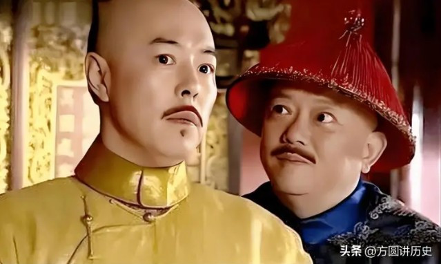 Hòa Thân từng hy vọng Gia Khánh sẽ nể mặt tiên đế, hoặc vì ổn định triều cục mà chần chừ. (Ảnh: Sohu)