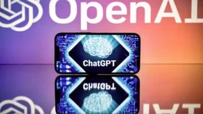 Trong nghiên cứu mới công bố, Tiến sĩ Nadav Marco và Giáo sư Andreas Stylianides đã hỏi ChatGPT bài toán tương tự, giả lập phong cách đặt câu hỏi của Socrates và cố tình đưa ra những lập luận sai và các biến thể mới của bài toán, để quan sát cách chatbot phản ứng. Ảnh: indiatoday.