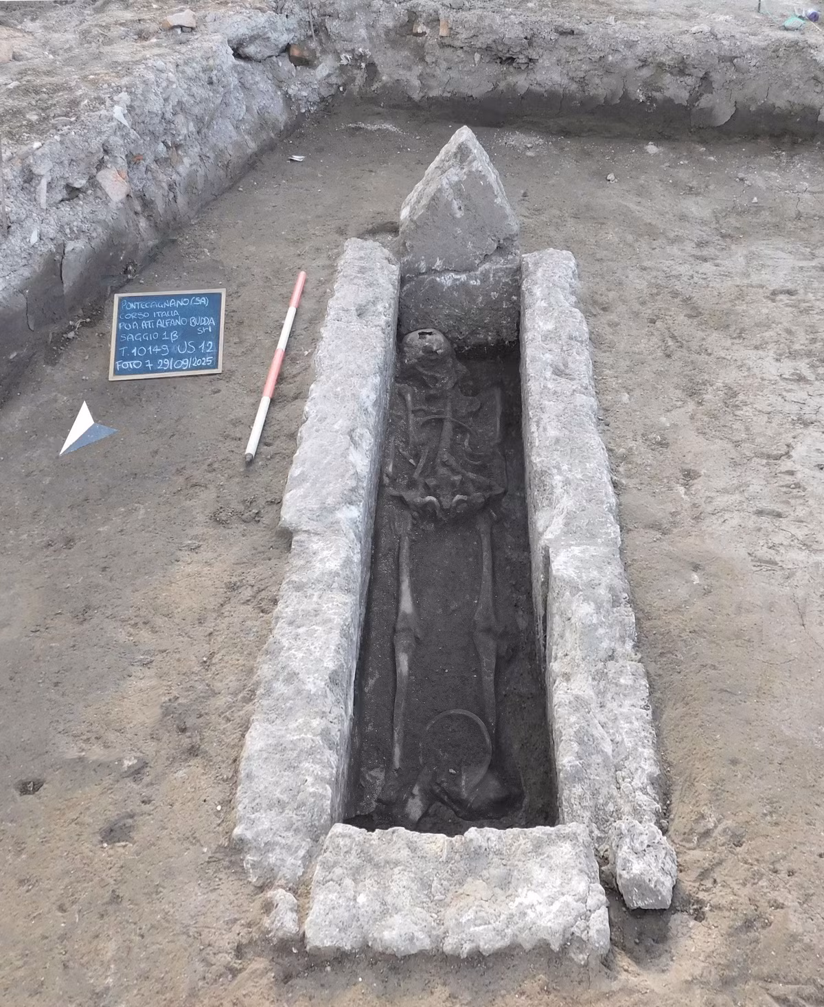 Pontecagnano được người dân thuộc văn hóa Villanovan định cư lần đầu tiên vào thế kỷ thứ 9 trước Công nguyên. Họ đã mang kỹ thuật chế tác đồng thau tinh xảo đến miền Nam Italy. Ảnh: thehistoryblog.com.