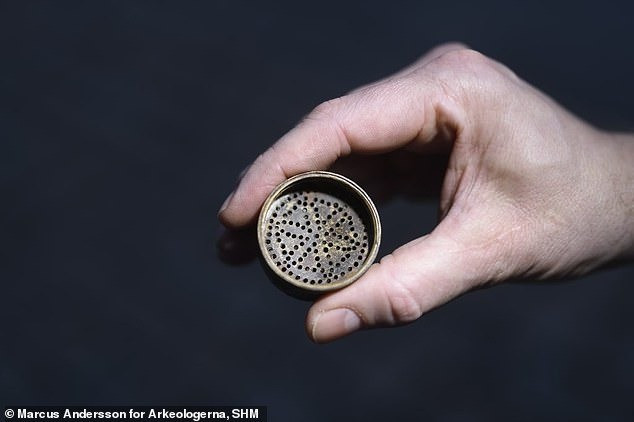 View - Pháo đài cổ Thụy Điển phát hiện hiện vật kỳ lạ | Báo Tri thức và Cuộc sống - TIN TỨC PHỔ BIẾN KIẾN THỨC 24H