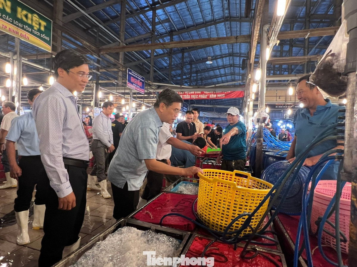 Không chỉ có giá cả, mà vấn đề an toàn thực phẩm được lãnh đạo TPHCM đặc biệt quan tâm