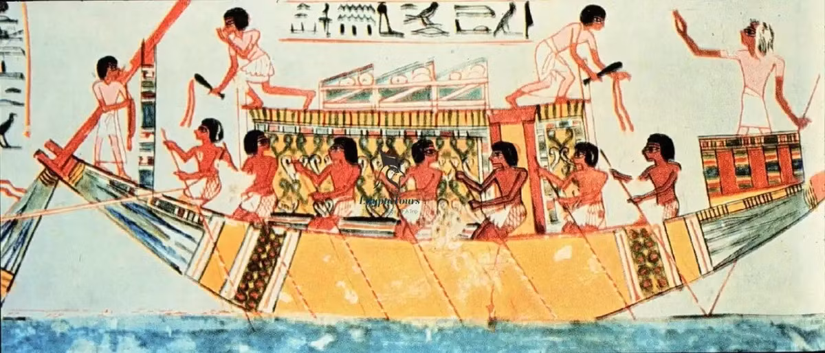 Những dòng chữ khắc trên cột buồm cũng giúp các nhà khảo cổ suy đoán con tàu có khả năng được đóng ngay ở Alexandria. Nó có khả năng bị chìm trong một loạt trận động đất và sóng thần kinh hoàng xảy ra vào năm 50 sau Công nguyên. Đền thờ Isis gần đó cũng bị phá hủy trong thảm họa này. Ảnh: EgyptaTours.